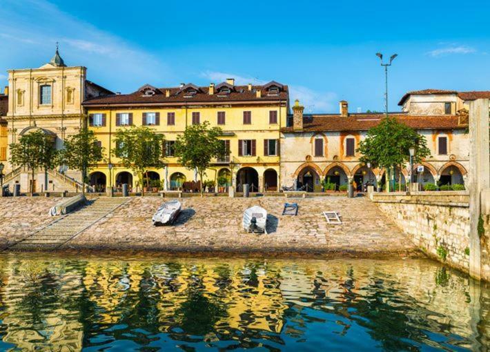 Appartamento Lago Maggiore Arona Exterior photo